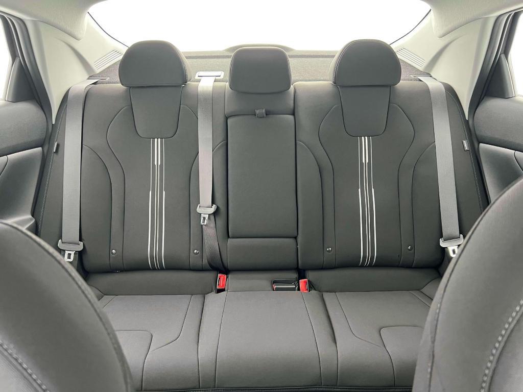 new 2025 Hyundai Elantra car, priced at $25,674