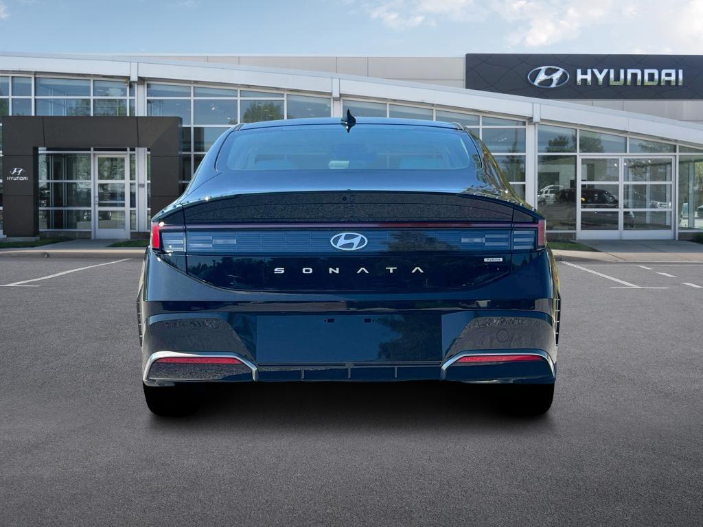 new 2025 Hyundai Sonata Hybrid car, priced at $31,845
