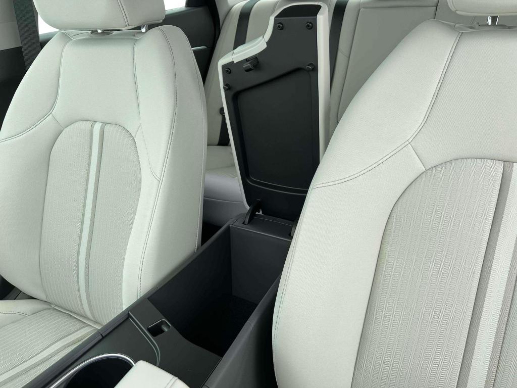 new 2025 Hyundai Sonata Hybrid car, priced at $31,595