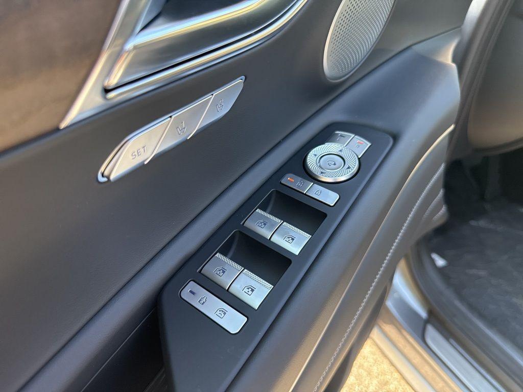 new 2025 Genesis GV80 car, priced at $71,355