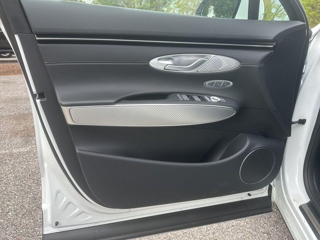 new 2025 Genesis GV70 car, priced at $56,893