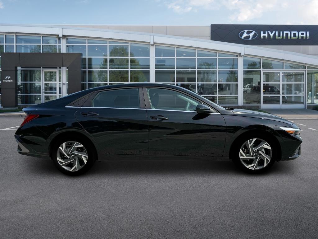 new 2025 Hyundai Elantra car, priced at $25,939