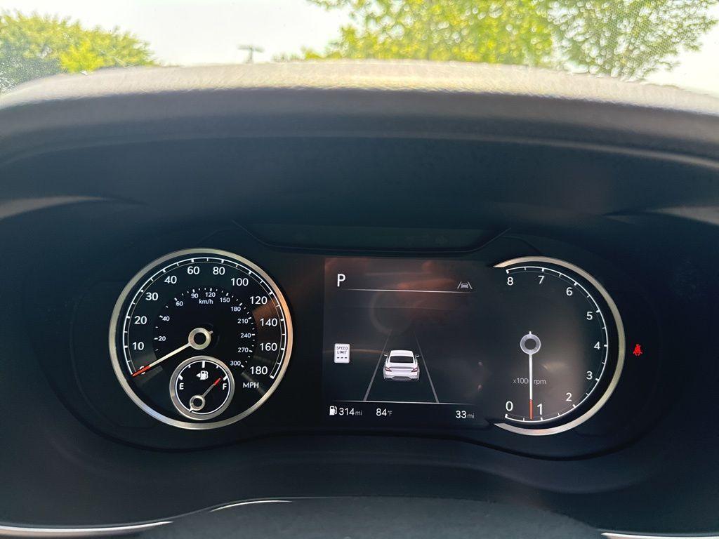 new 2025 Genesis G70 car, priced at $52,185