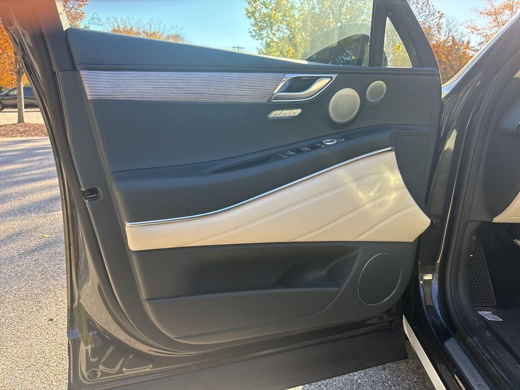 new 2026 Genesis GV80 car, priced at $70,020