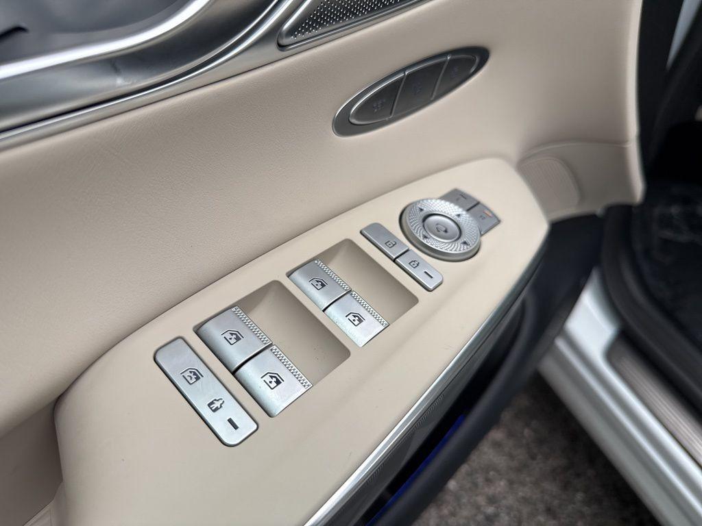 used 2025 Genesis GV70 car, priced at $58,250