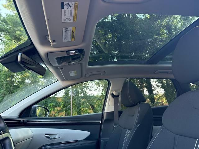 used 2022 Hyundai TUCSON Hybrid car, priced at $25,585