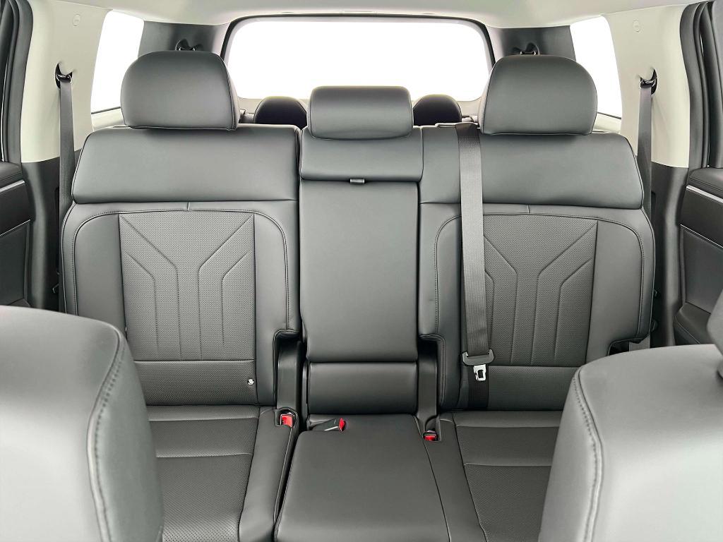new 2025 Hyundai Santa Fe car, priced at $36,049