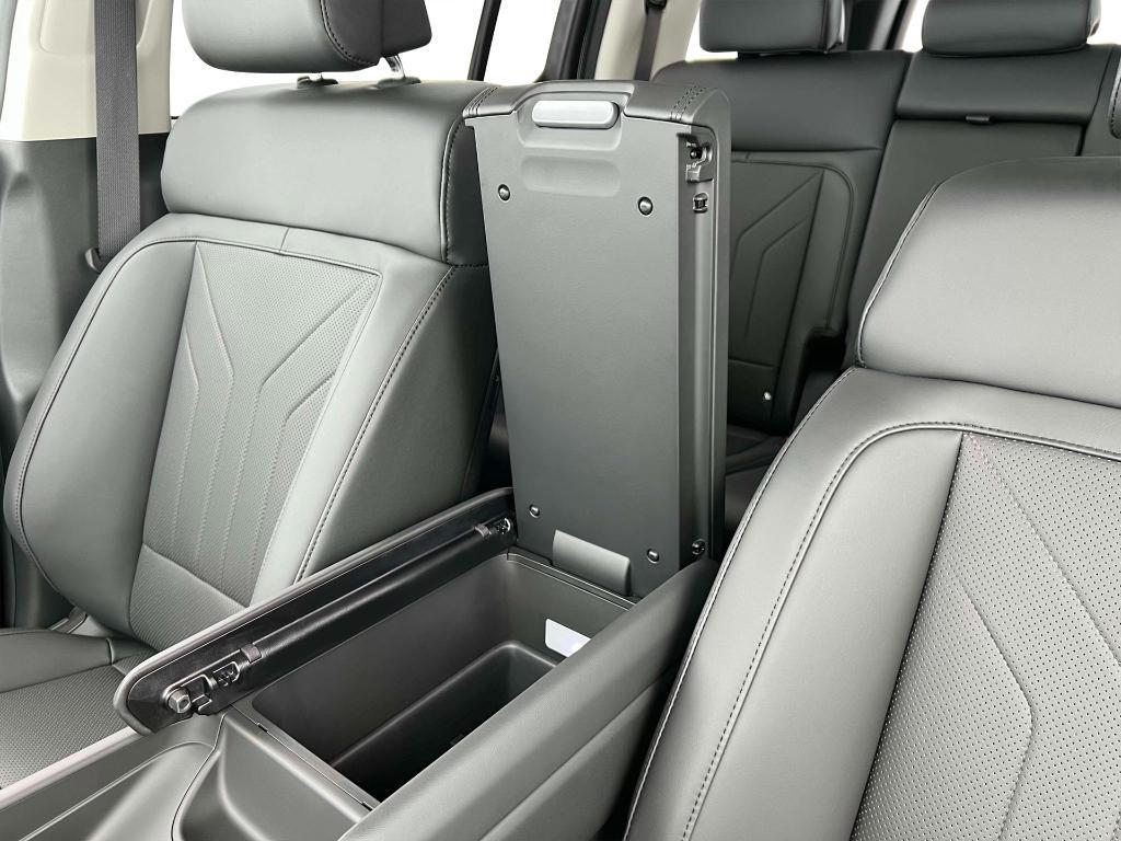 new 2025 Hyundai Santa Fe car, priced at $36,049