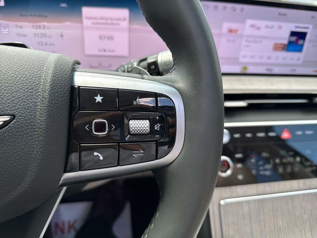 new 2025 Genesis GV80 car, priced at $71,001