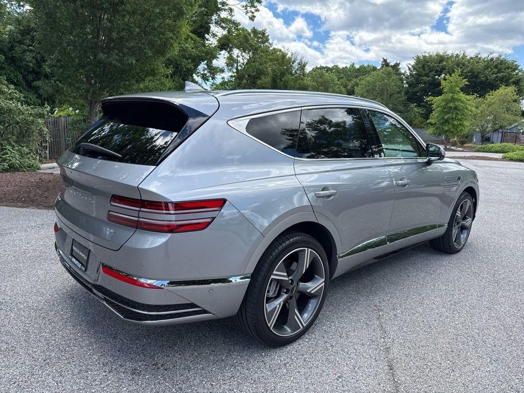 new 2025 Genesis GV80 car, priced at $71,001
