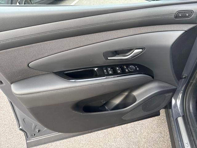 new 2026 Hyundai TUCSON Hybrid car, priced at $42,929