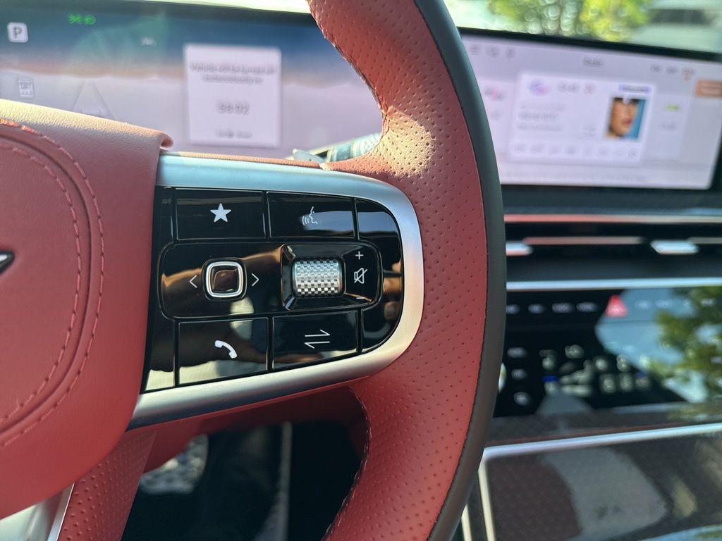 new 2025 Genesis GV80 Coupe car, priced at $86,652