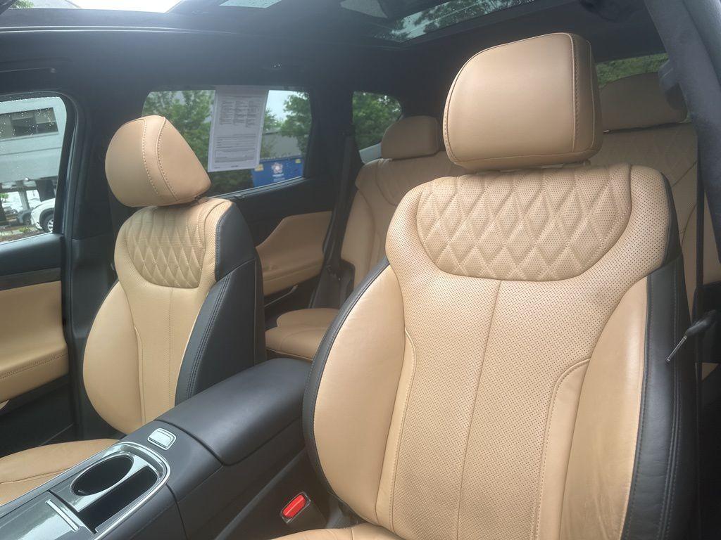 used 2023 Hyundai Santa Fe car, priced at $31,000