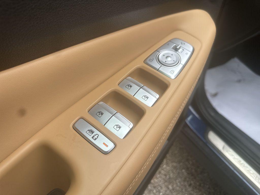 used 2023 Hyundai Santa Fe car, priced at $31,000