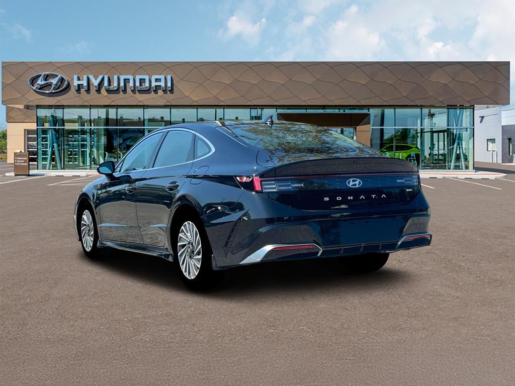 new 2025 Hyundai Sonata Hybrid car, priced at $31,022