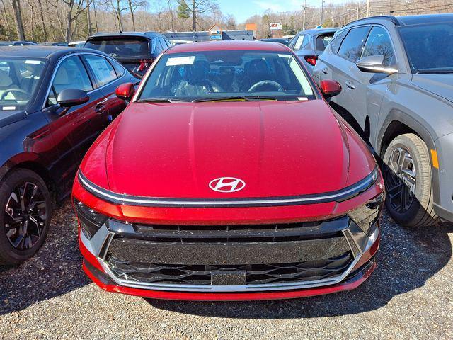new 2025 Hyundai Sonata Hybrid car, priced at $32,082