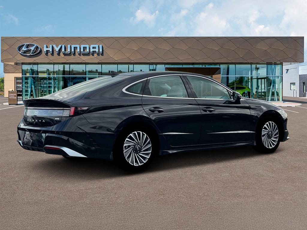 new 2025 Hyundai Sonata Hybrid car, priced at $37,931