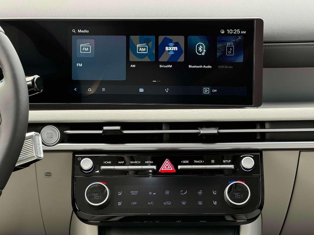 new 2025 Hyundai TUCSON Hybrid car, priced at $41,214