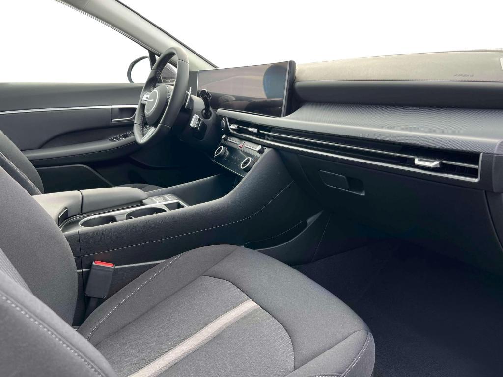 new 2025 Hyundai Sonata car, priced at $30,677