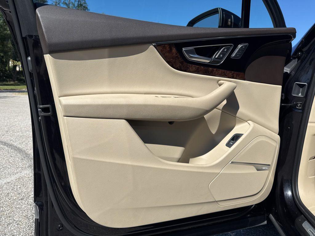 used 2018 Audi Q7 car, priced at $18,468