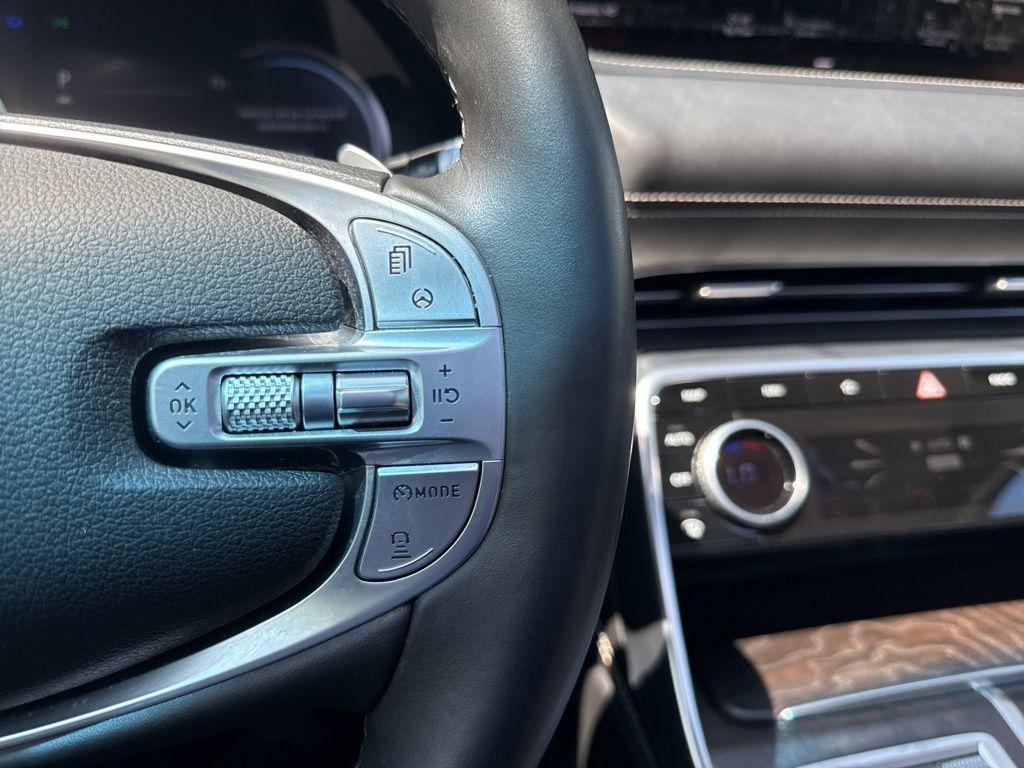 used 2021 Genesis GV80 car, priced at $41,500