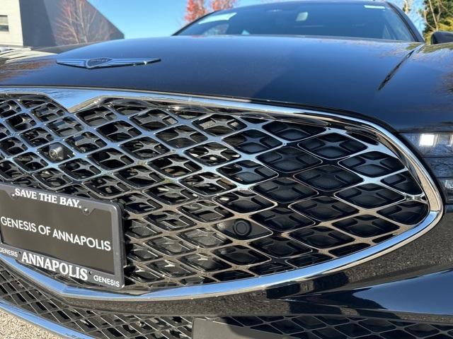 new 2025 Genesis G90 car, priced at $98,124