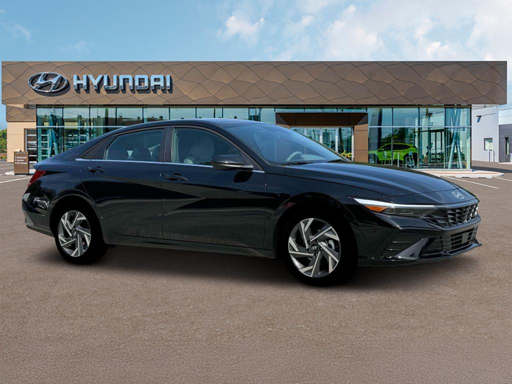 new 2025 Hyundai Elantra car, priced at $22,924