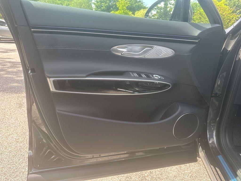 new 2026 Genesis GV70 car, priced at $50,285