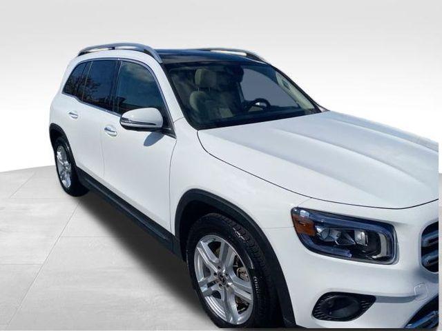 used 2020 Mercedes-Benz GLB 250 car, priced at $22,522