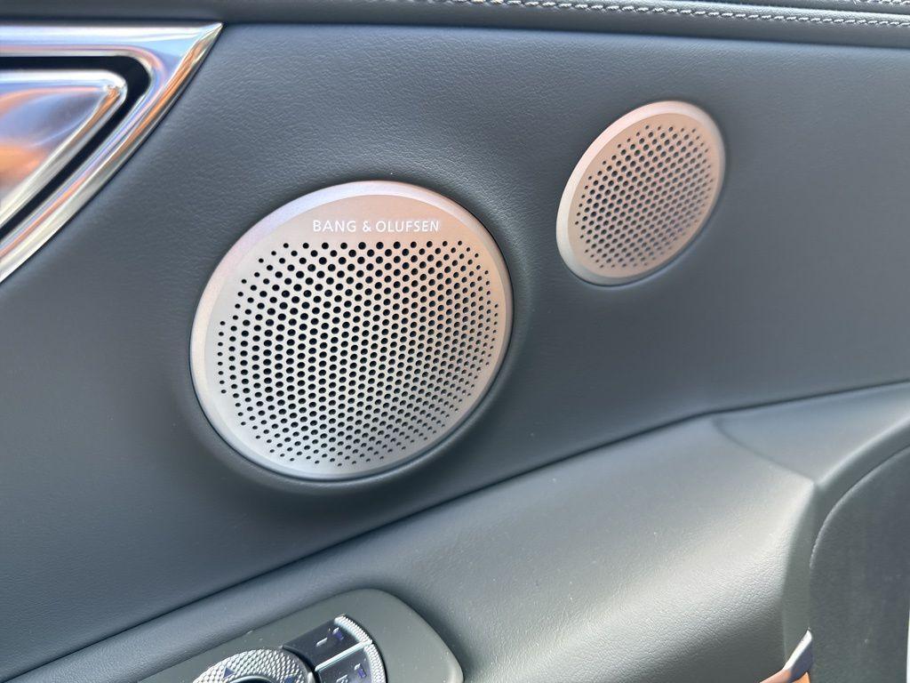 new 2025 Genesis GV80 car, priced at $65,824