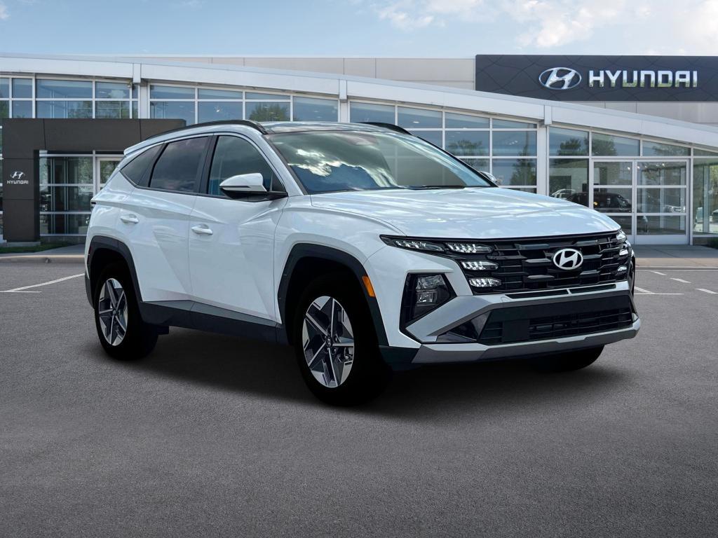 new 2025 Hyundai TUCSON Hybrid car, priced at $37,160
