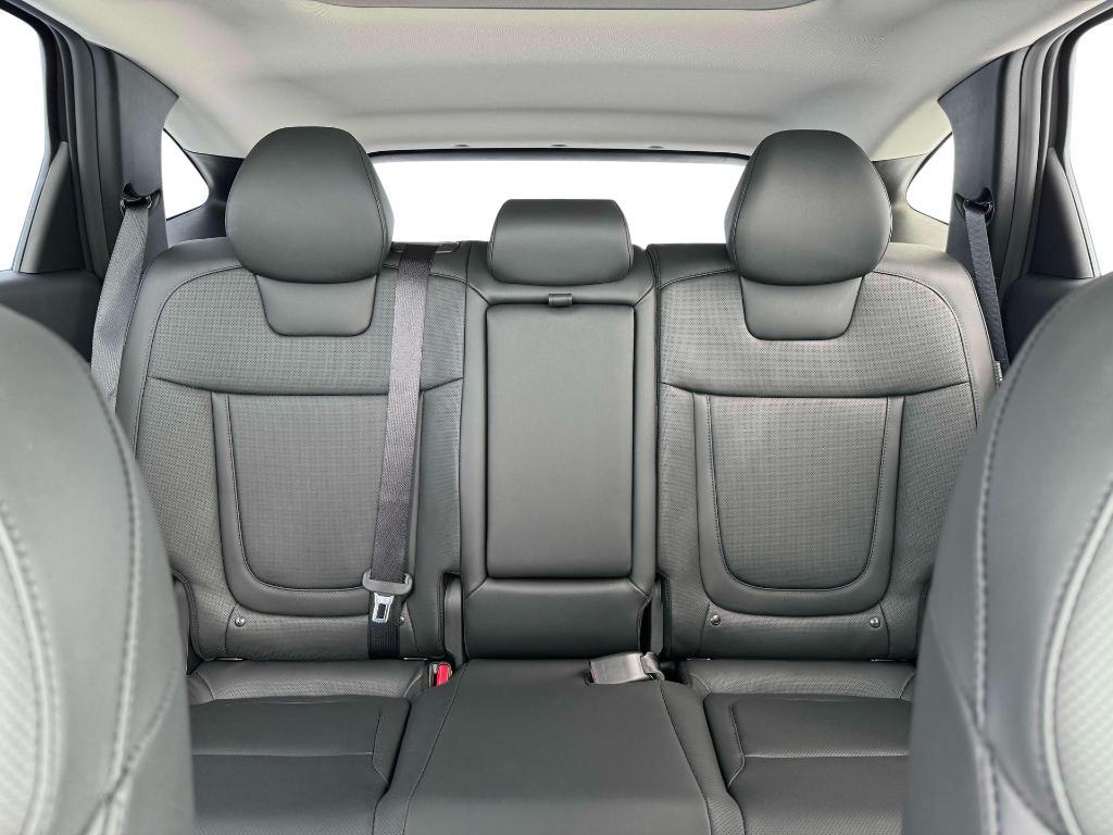 new 2025 Hyundai TUCSON Hybrid car, priced at $37,160