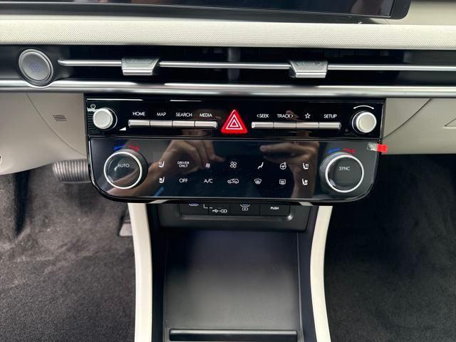 new 2025 Hyundai TUCSON Hybrid car, priced at $40,626