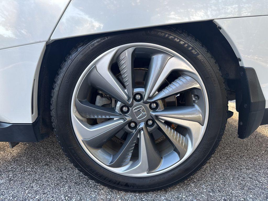 used 2018 Honda Clarity Plug-In Hybrid car, priced at $16,998