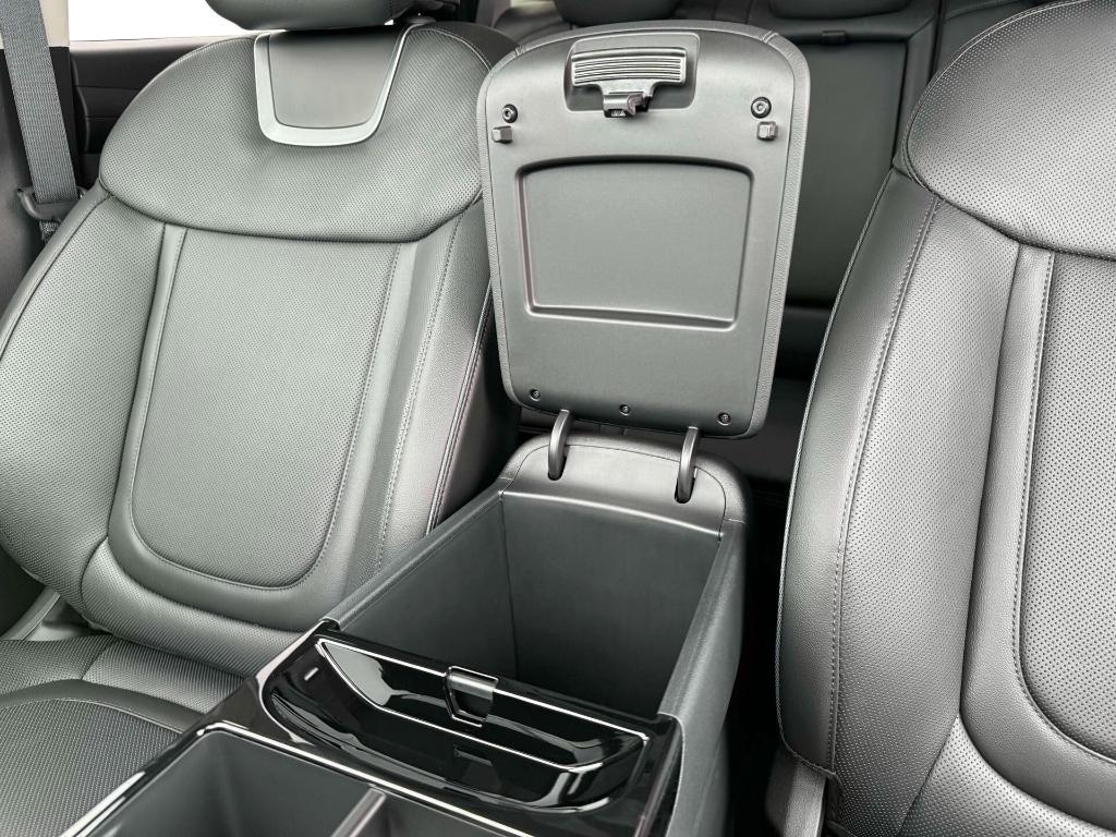 new 2025 Hyundai TUCSON Hybrid car, priced at $41,302