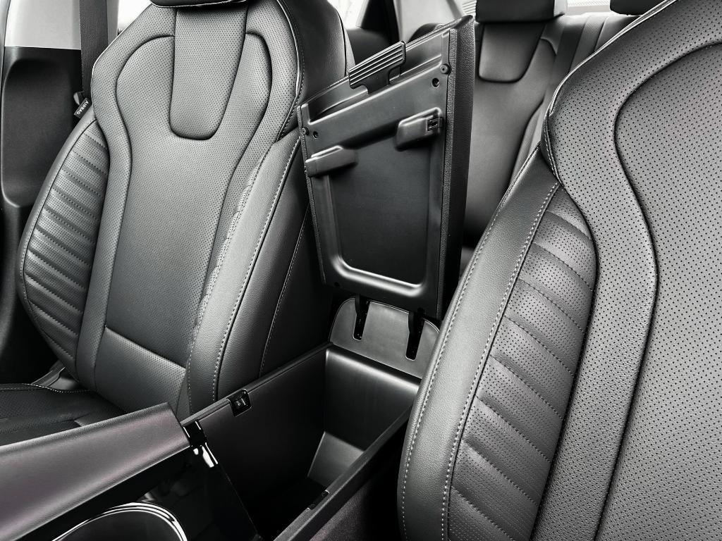 new 2025 Hyundai ELANTRA HEV car, priced at $27,614