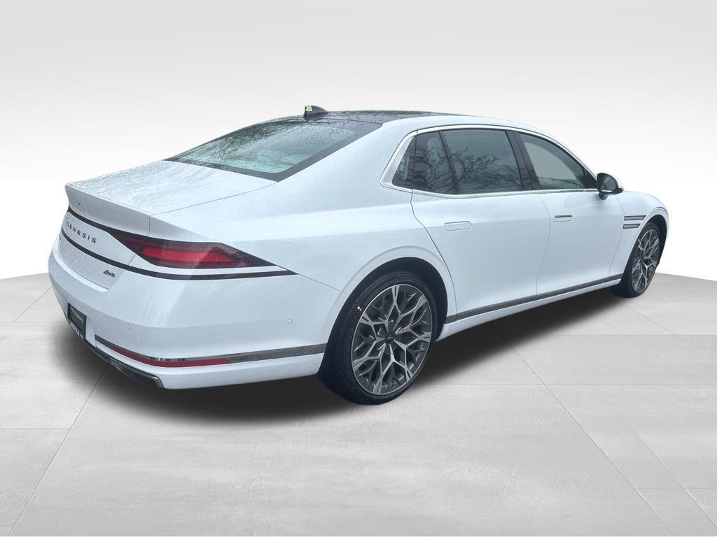 new 2025 Genesis G90 car, priced at $98,381