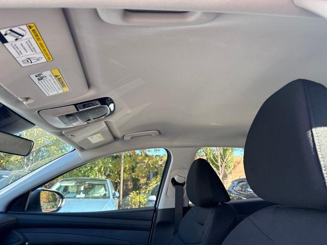 new 2026 Hyundai TUCSON Hybrid car