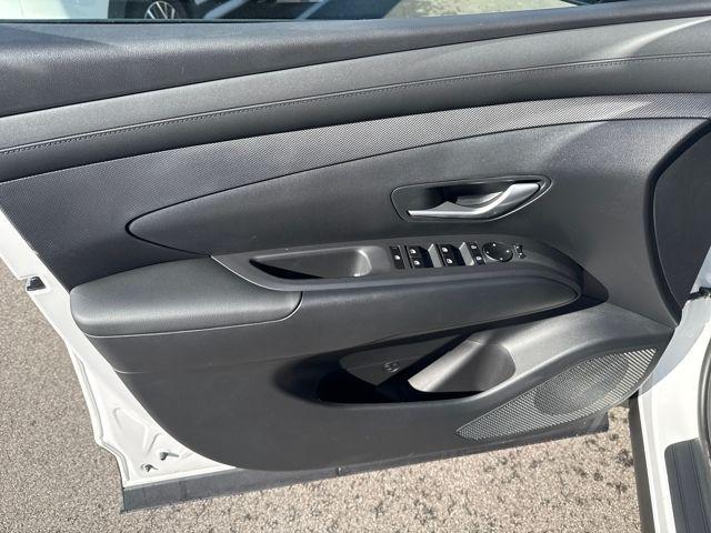 new 2026 Hyundai TUCSON Hybrid car