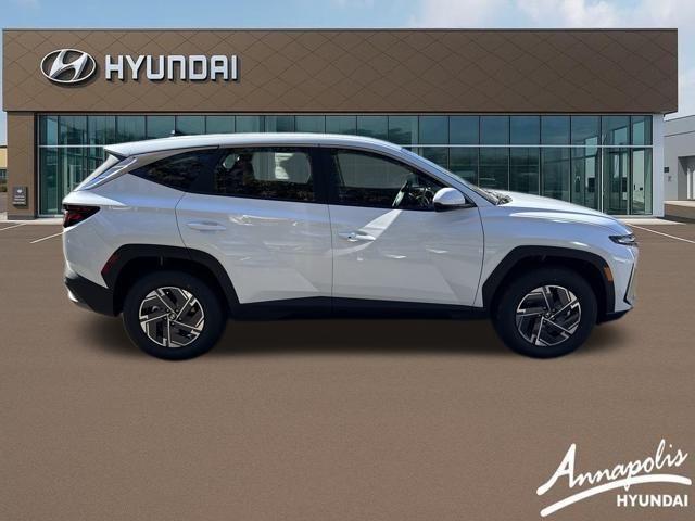 new 2026 Hyundai TUCSON Hybrid car