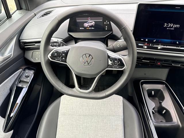 used 2024 Volkswagen ID.4 car, priced at $29,999