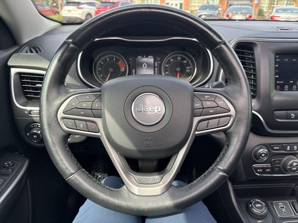 used 2019 Jeep Cherokee car, priced at $15,755