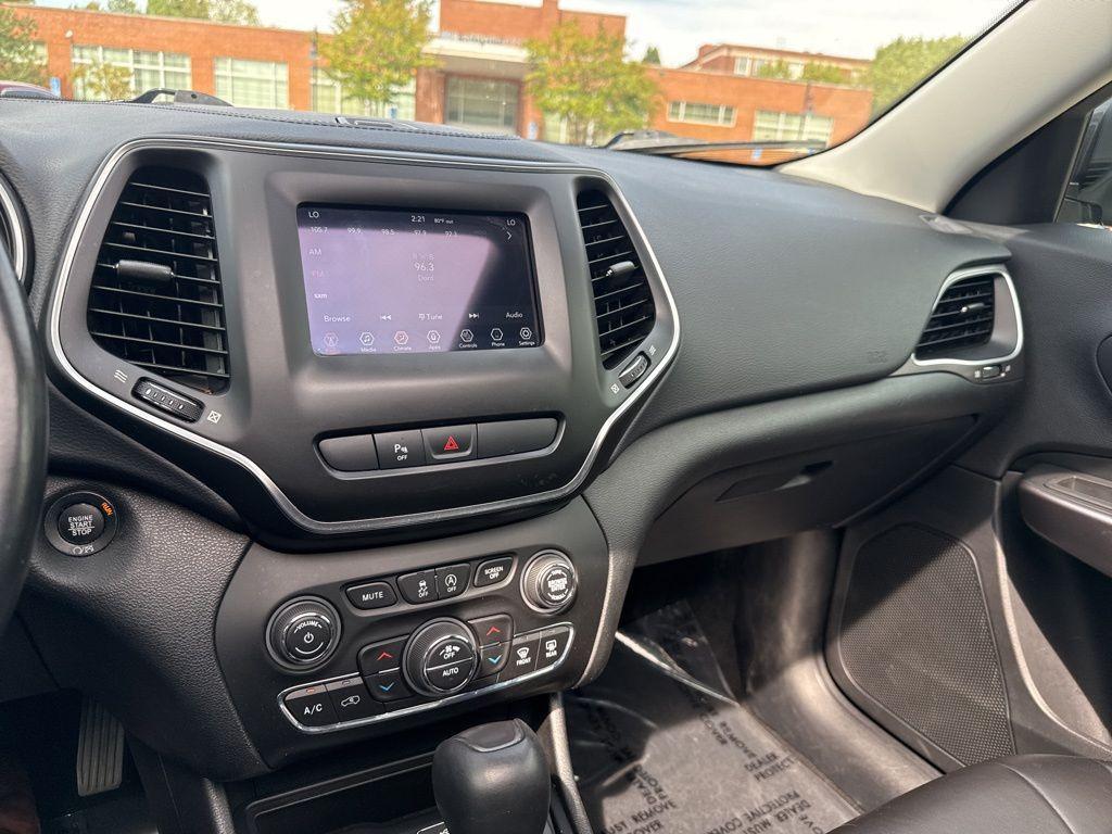 used 2019 Jeep Cherokee car, priced at $15,755
