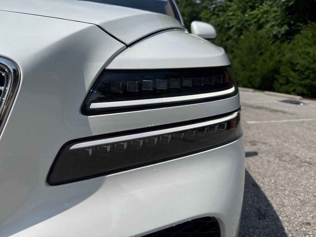 new 2025 Genesis GV80 car, priced at $75,739