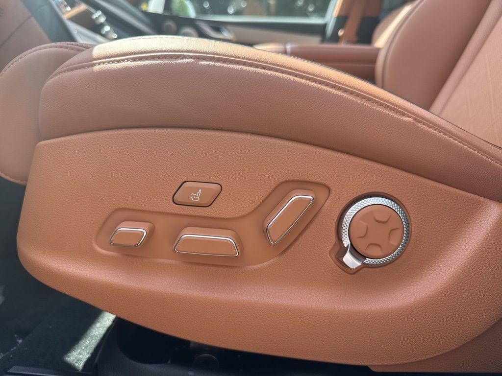 new 2025 Genesis GV80 car, priced at $75,739