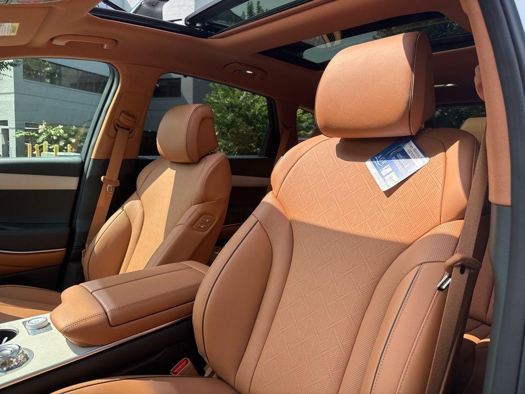 new 2025 Genesis GV80 car, priced at $75,739