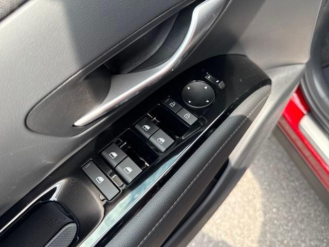 new 2025 Hyundai TUCSON Hybrid car, priced at $42,056