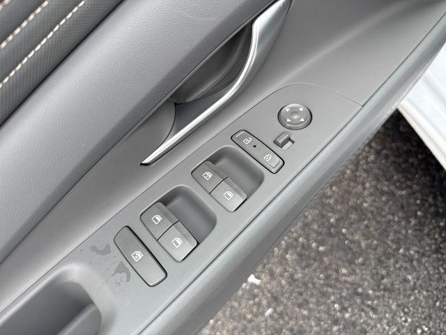 used 2025 Hyundai Elantra car, priced at $21,307
