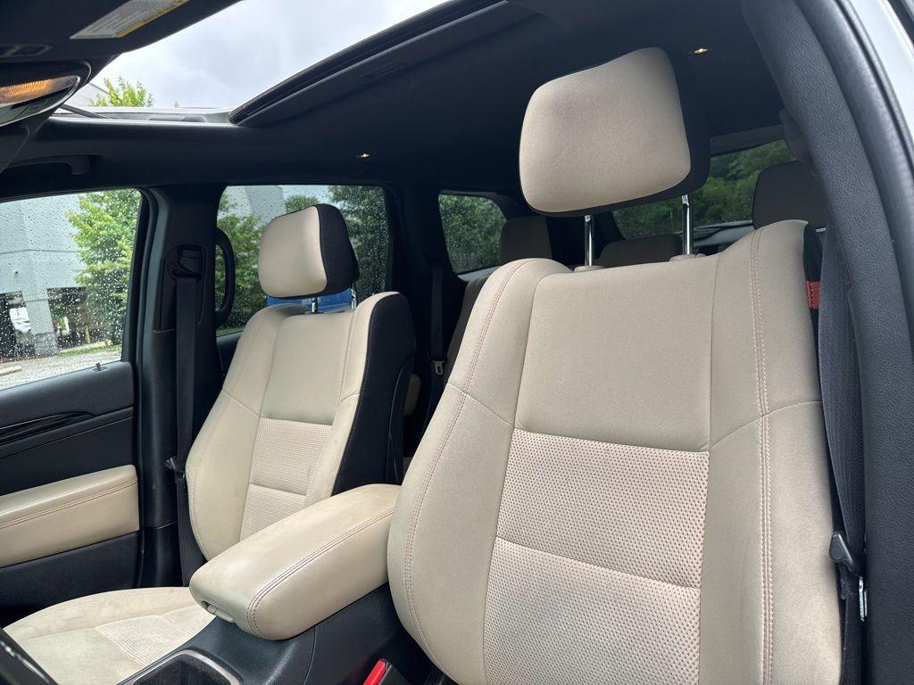 used 2016 Jeep Grand Cherokee car, priced at $13,253
