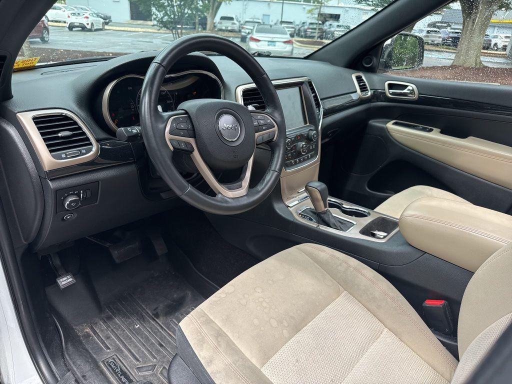 used 2016 Jeep Grand Cherokee car, priced at $13,253